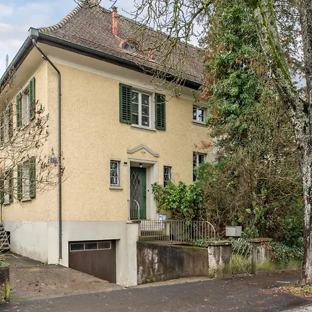 Centrally Located House With Garden-3