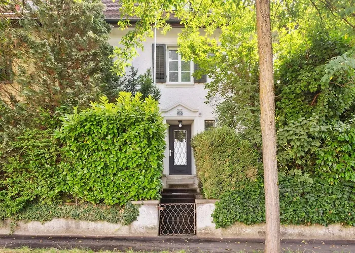 Centrally Located House With Garden